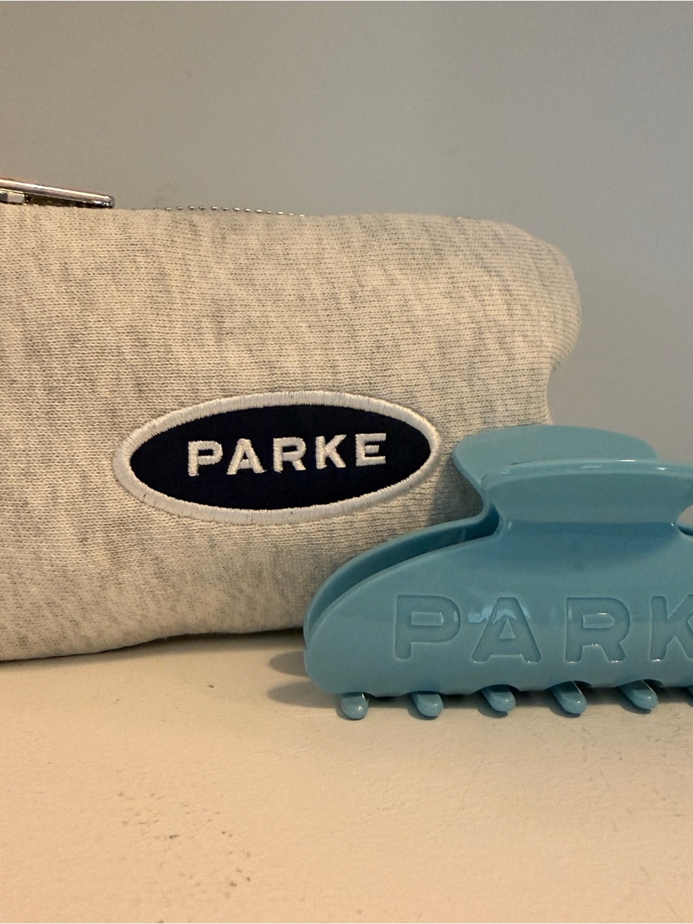 PARKE x Martha’s Vineyard Frosting Claw Clip + Logo Pouch Bundle NEW
